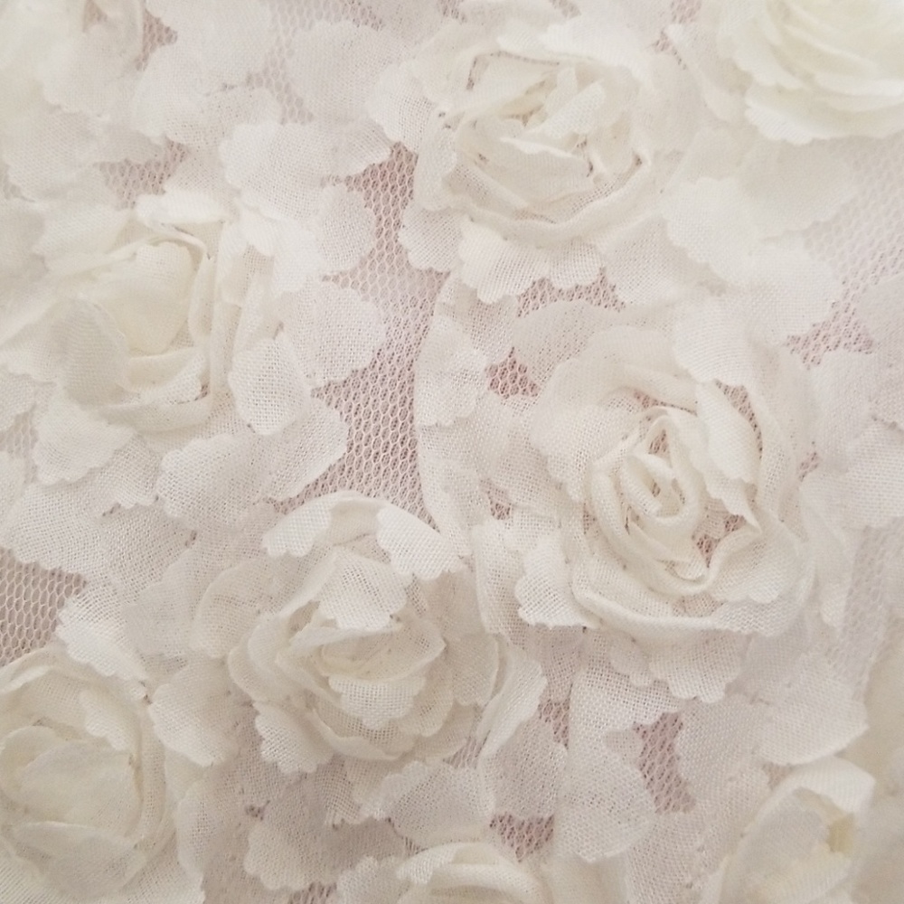 H&M flower detailed lace skirt - Picture 5 of 5